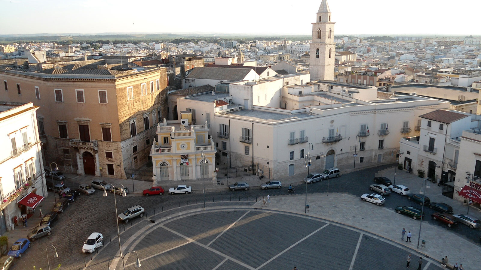 Piazza catuma Andria - Dintorni Borema apulian rooms bed and breakfast